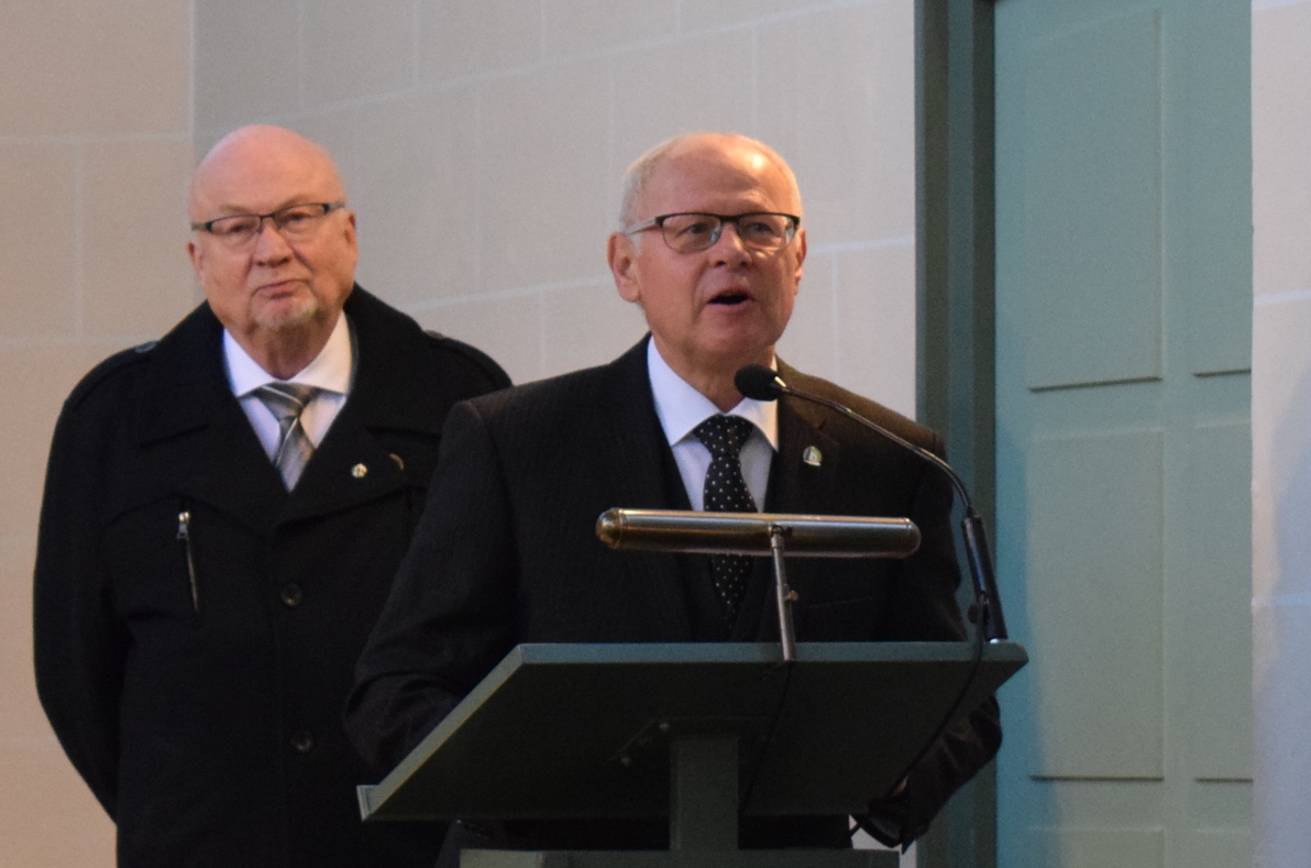 AbWienecke241021Peter becrima 